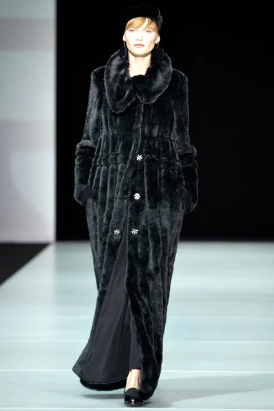 Look 3